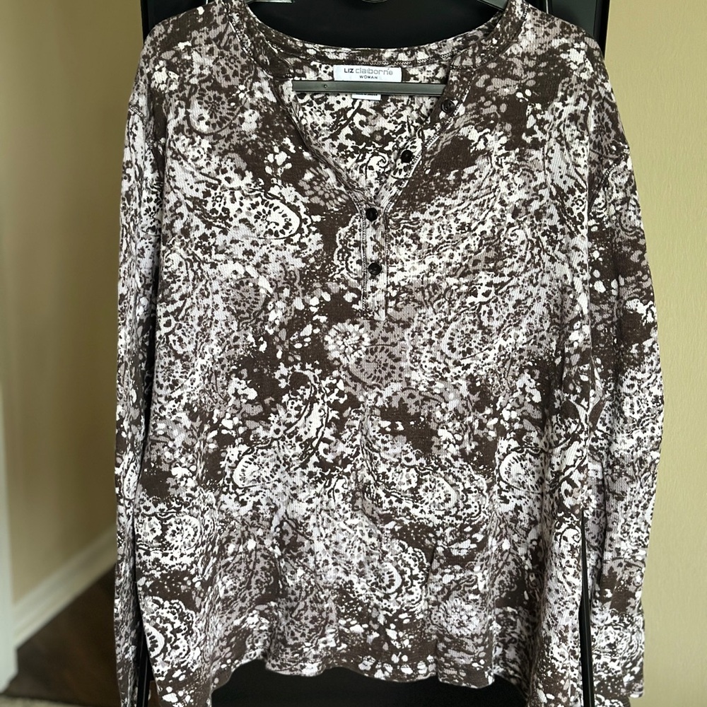 Liz Claiborne Black and White Buttoned Blouse